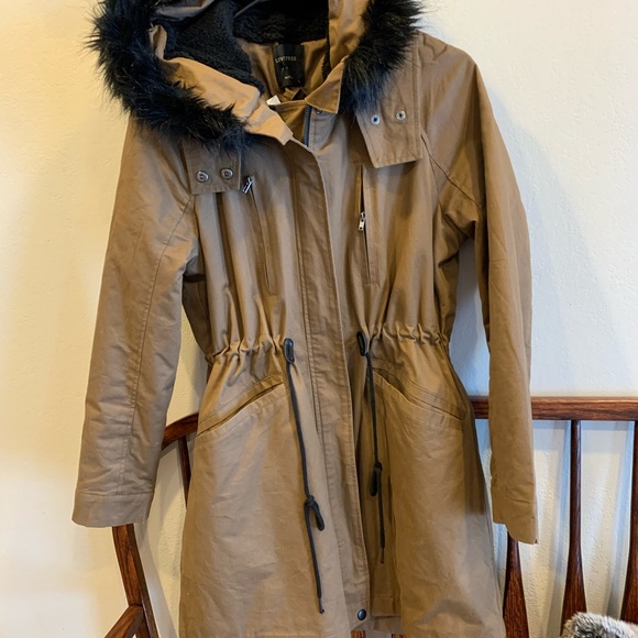 Tan/brown and black hooded fur parka - Picture 2 of 5
